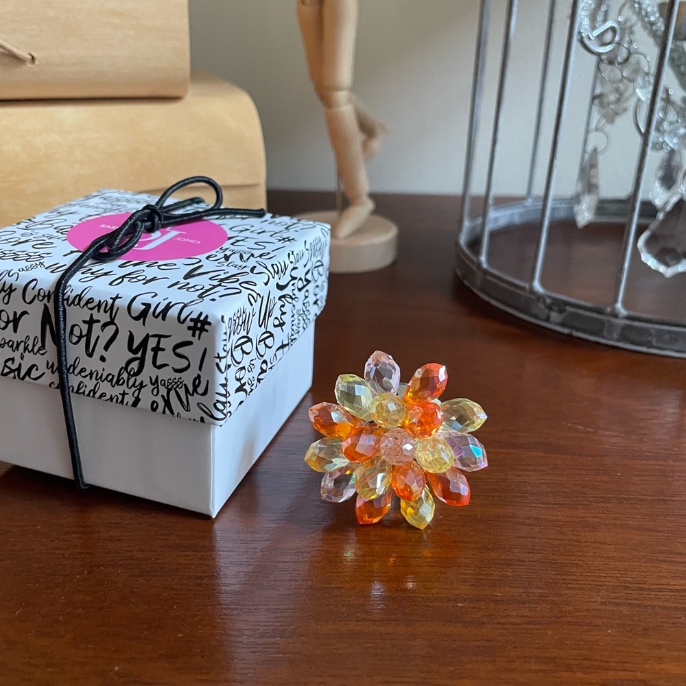 Sassy Jones Glass Sparkler Adjustable Silver Tone Ring, Never worn